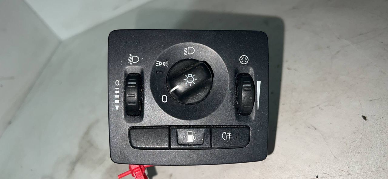 переключатель света Volvo S40 2 поколение 2004, 2.4 л., B 5244 S, бензин, 5МКПП, седан, 30669734, 04W19T
