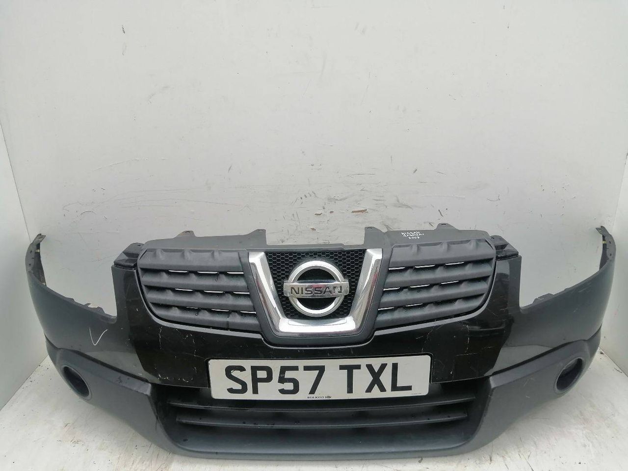 бампер передний Nissan Qashqai 1 поколение 2007