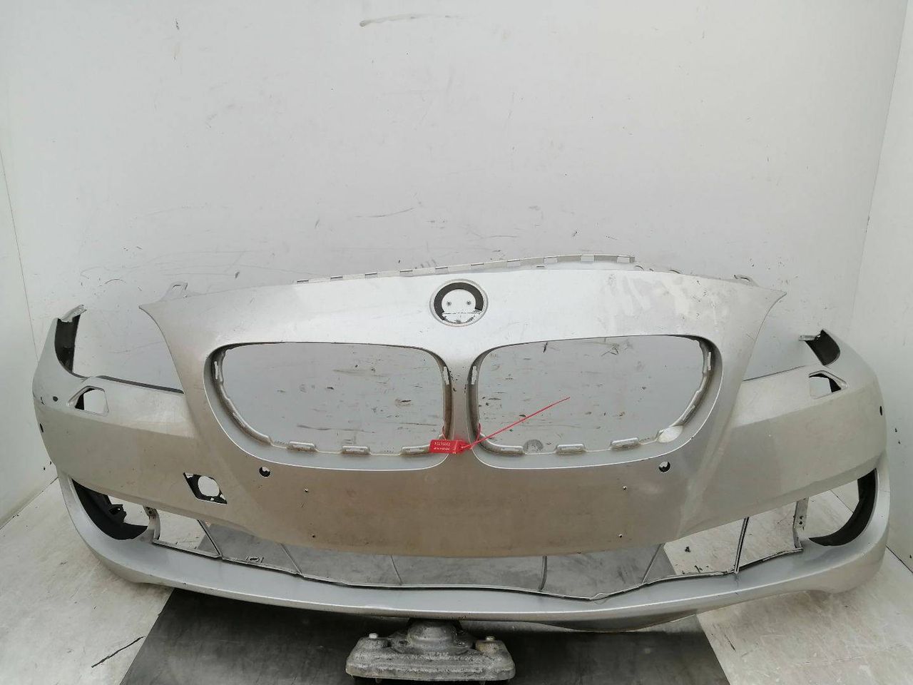 бампер передний BMW 5 серия F07/F10/F11 2010