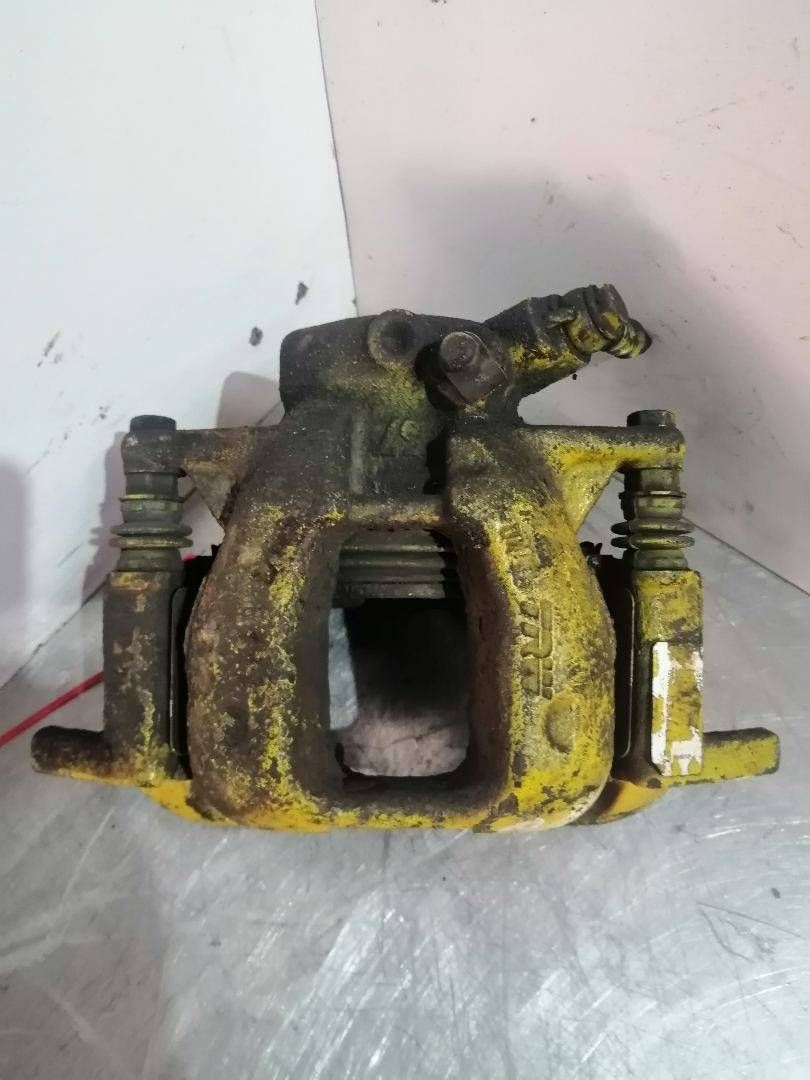 суппорт передний левый Peugeot 407 1 поколение 2007, 1.6 л., 9HZ (DV6TED4), дизель, 5МКПП, универсал