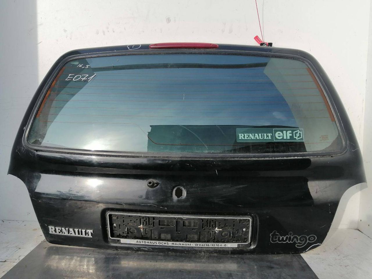 крышка багажника (дверь 3-5) Renault Twingo 1 поколение [2-й рестайлинг] 2001, 1.2 л., бензин, хетчбэк 3 дв.