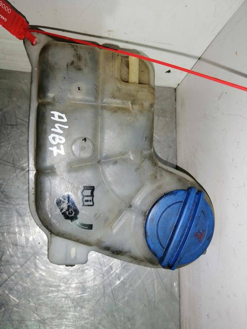 бачок расширительный Audi A4 B7 2006, 2.0 л., BPW, дизель, 6МКПП, универсал