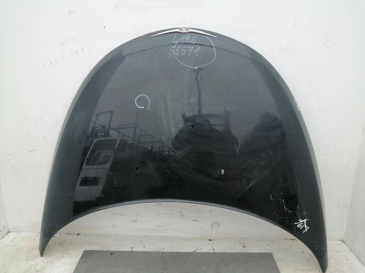 капот Chrysler PT Cruiser 1 поколение 2002, 2.2 л., дизель, 5МКПП, черный, хетчбэк 5 дв.