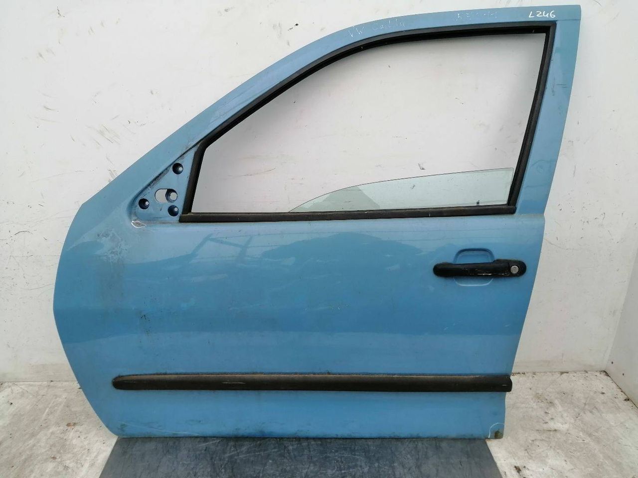 дверь передняя левая Volkswagen Caddy 2 поколение 1999, 1.9 л., SDi, AEY, дизель, 5МКПП, фургон