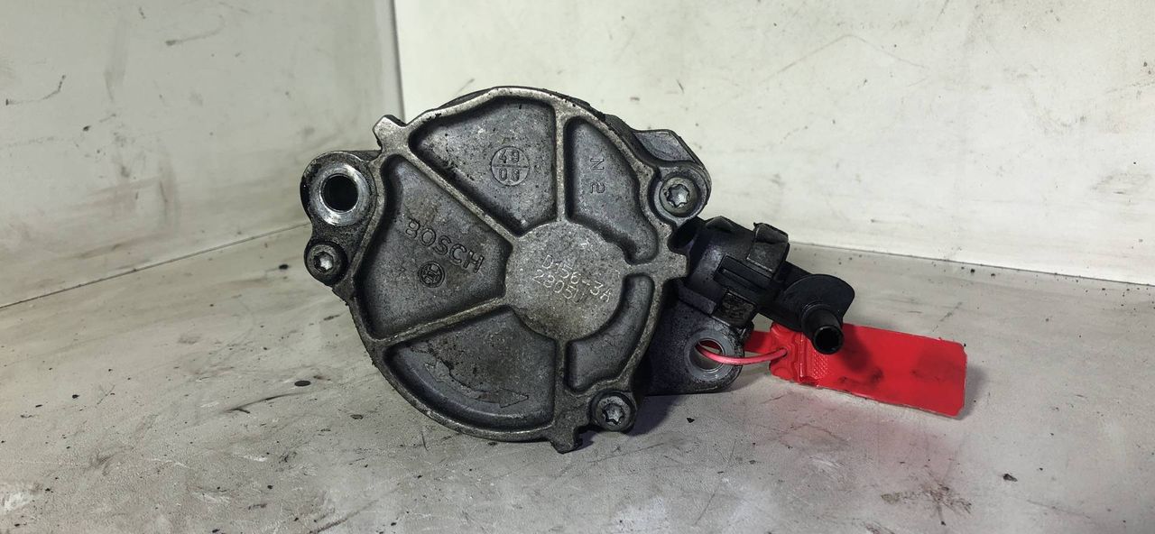 насос вакуумный Peugeot 207 1 поколение 2009, 1.6 л., 9HZ (DV6TED4), дизель, 5МКПП, хетчбэк 3 дв., D156-3A