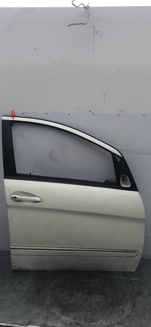 дверь передняя правая Mercedes-Benz B-Класс W245 [рестайлинг] 2010, 2.0 л., OM 640.940, дизель, АКПП, белый