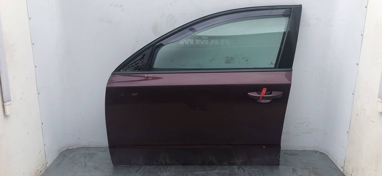 дверь передняя левая Skoda Superb 2 поколение 2010, 2.0 л., CFFB, дизель, 6МКПП, бордо, лифтбэк