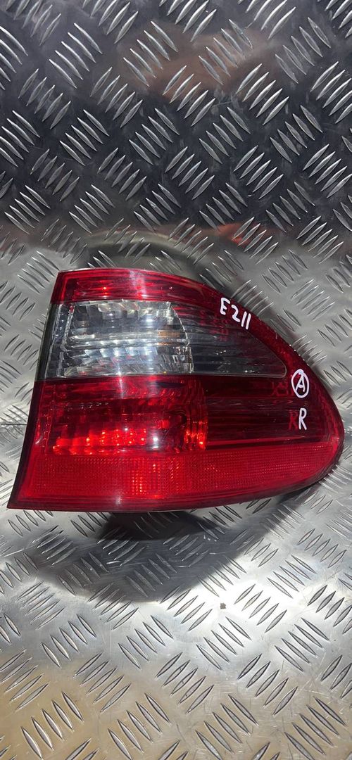 фонарь задний правый Mercedes-Benz E-Класс W211/S211 [рестайлинг] 2006, 3.0 л., дизель, АКПП, черный, универсал