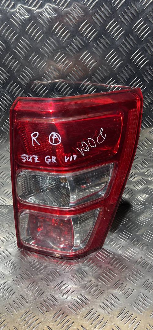 фонарь задний правый Suzuki Grand Vitara 2 поколение 2007, 2.0 л., бензин, серый, внедорожник 5 дв.