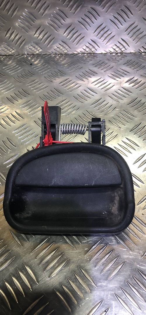 ручка наружная распашной двери Renault Kangoo 1 поколение 2001, 1.4 л., бензин, АКПП, фургон, 7700303503