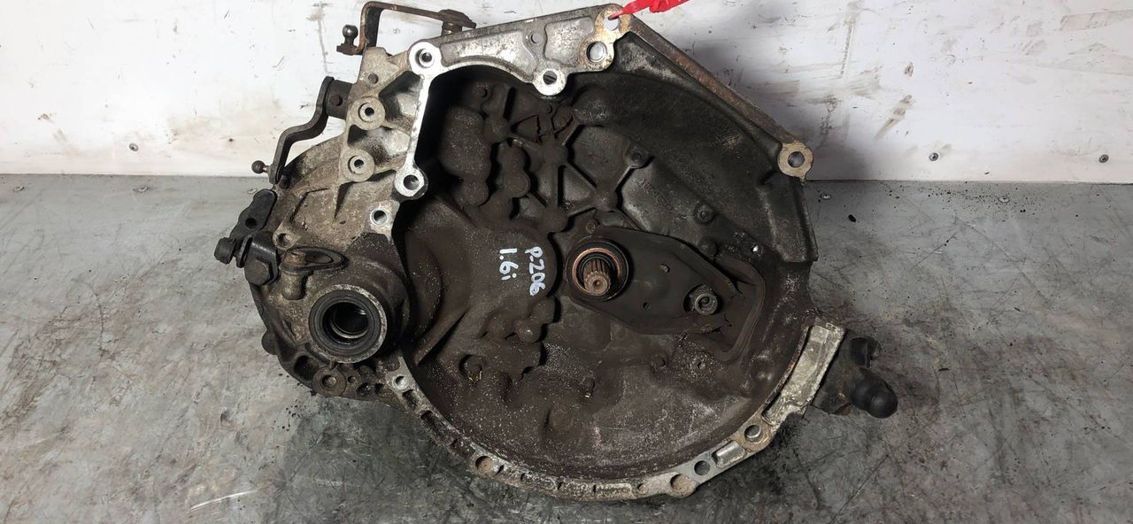КПП механическая (МКПП) Peugeot 206 1 поколение [рестайлинг] 2005, 1.6 л., NFU (TU5JP4), бензин, 5МКПП, 20CP92