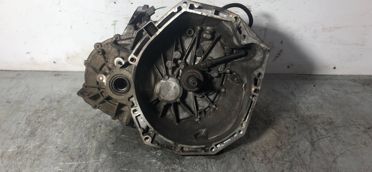 КПП механическая (МКПП) Renault Megane 3 поколение 2009, 1.5 л., K9K G 832, дизель, 6МКПП, хетчбэк 5 дв., TL4A018