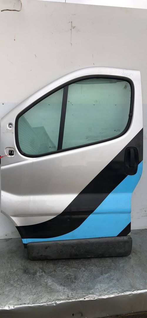 дверь передняя левая Renault Trafic 2 поколение 2005, 1.9 л., F9Q 650, дизель, 6МКПП, микроавтобус