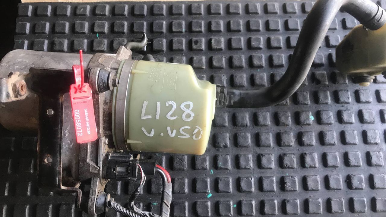 электрогидроусилитель руля Volvo V50 1 поколение 2006, 2.0 л., дизель, FOMOCO, 4N513K514DS