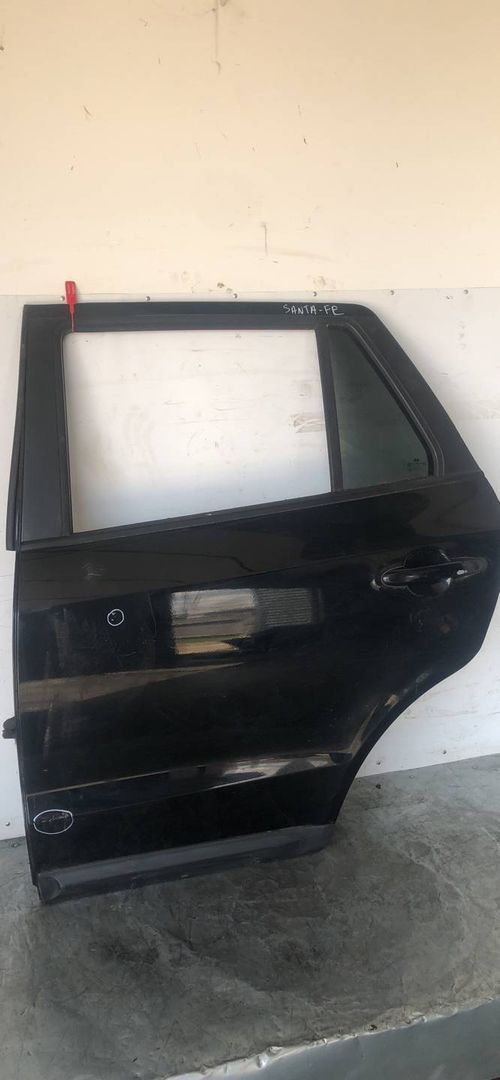 дверь задняя левая Hyundai Santa Fe 2 поколение (CM) 2006, 2.2 л., дизель, АКПП, внедорожник 5 дв.