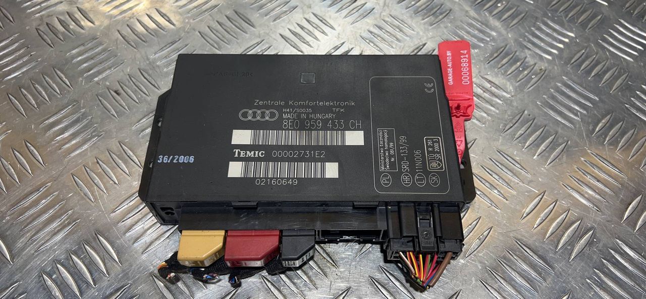 блок комфорта Audi A4 B7 2006, 2.0 л., BLB, дизель, 6МКПП, синий, седан, 8E0959433CH
