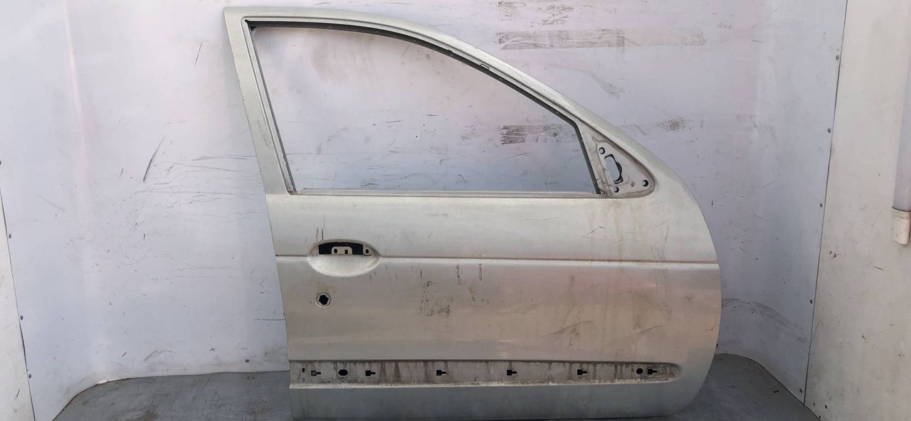 дверь передняя правая Renault Megane 1 поколение [рестайлинг] 2000, silver, универсал