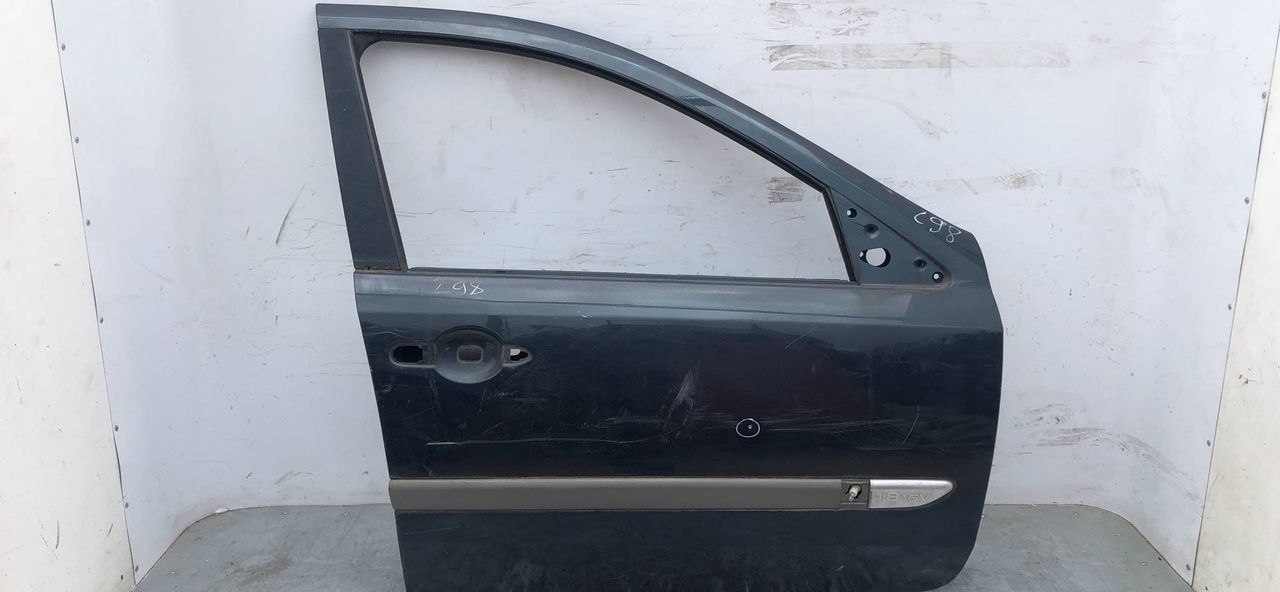дверь передняя правая Renault Laguna 2 поколение 2003, 1.8 л., F4P 774, бензин, 5МКПП, хетчбэк 5 дв.