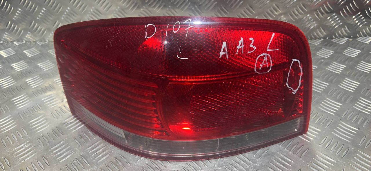 фонарь задний левый Audi A3 8P [рестайлинг] 2006, 2.0 л., дизель, 6МКПП, хетчбэк 3 дв.