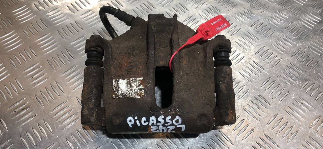суппорт передний правый Citroen Xsara Picasso 1 поколение 2001, 1.8 л., 6FZ (EW7J4), бензин, 5МКПП, минивэн, BOSCH