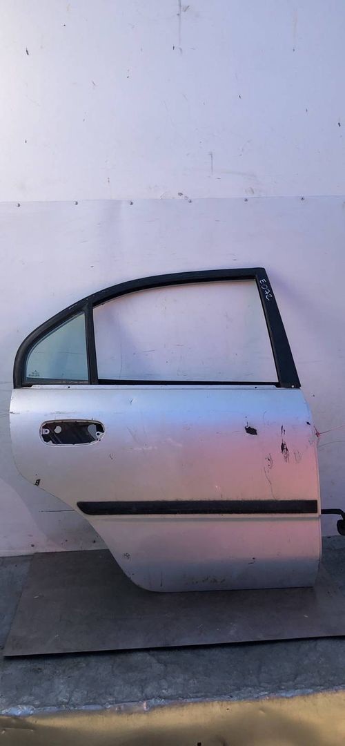 дверь задняя правая Mitsubishi Carisma 1 поколение 1997, darkgray, хетчбэк 5 дв.