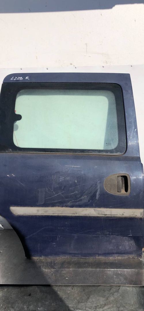 дверь сдвижная Opel Combo 3 поколение (C) 2002, 1.7 л., дизель, 5МКПП, синий, фургон