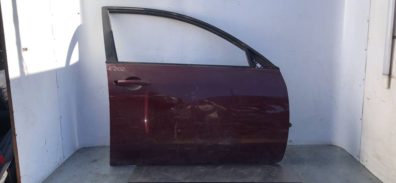 дверь передняя правая Nissan Primera P12 2004, 2.0 л., бензин, АКПП, бордо, седан