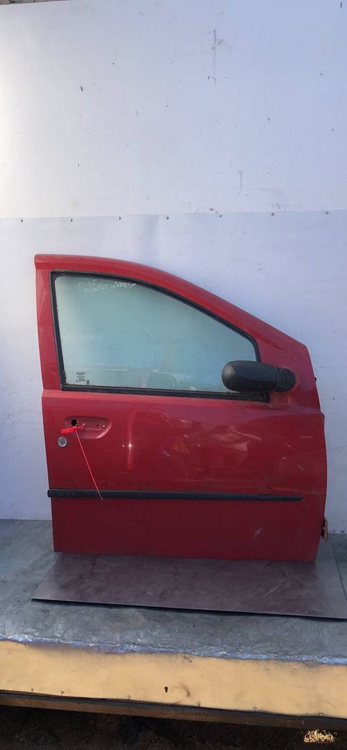 дверь передняя правая Fiat Punto 2 поколение 2000, 1.4 л., бензин, black, хетчбэк 5 дв.