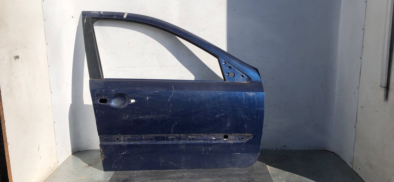 дверь передняя правая Renault Laguna 2 поколение 2003, navy, хетчбэк 5 дв.