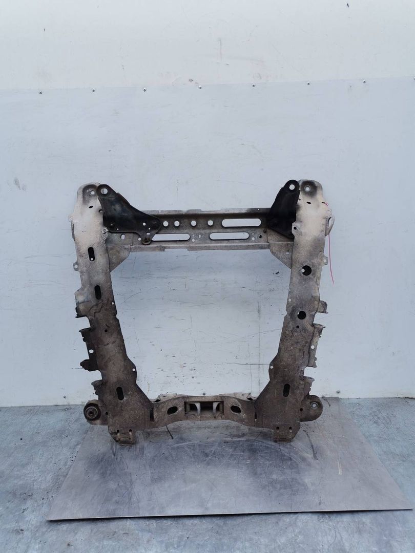 балка подвески передняя (подрамник) Renault Megane 1 поколение [рестайлинг] 2001, 1.6 л., бензин, 5МКПП, универсал