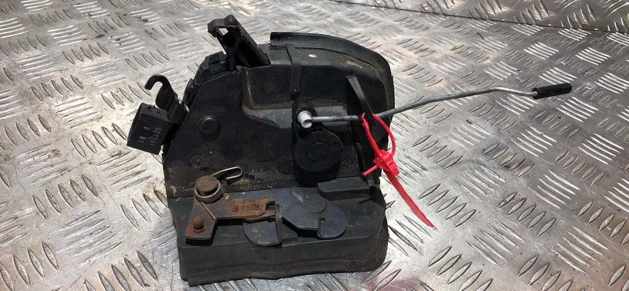 замок двери передней левой BMW X5 E53 2002, 4.4 л., бензин, АКПП, внедорожник 5 дв., 8402539