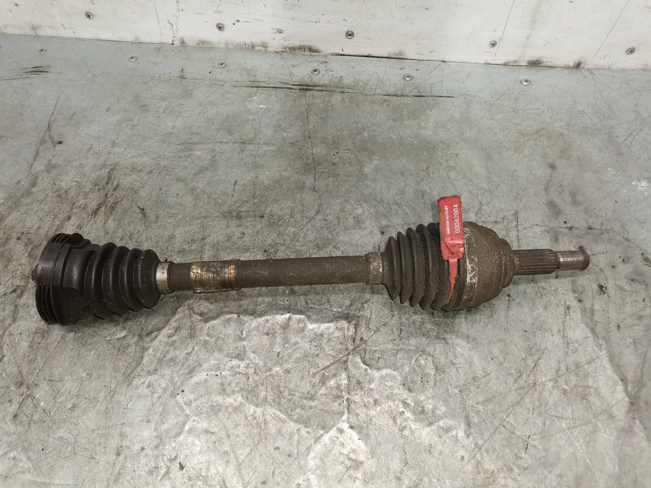 полуось передняя правая (приводной вал, ШРУС) Renault Modus 1 поколение 2005, 1.6 л., бензин, 5МКПП, хетчбэк 5 дв.