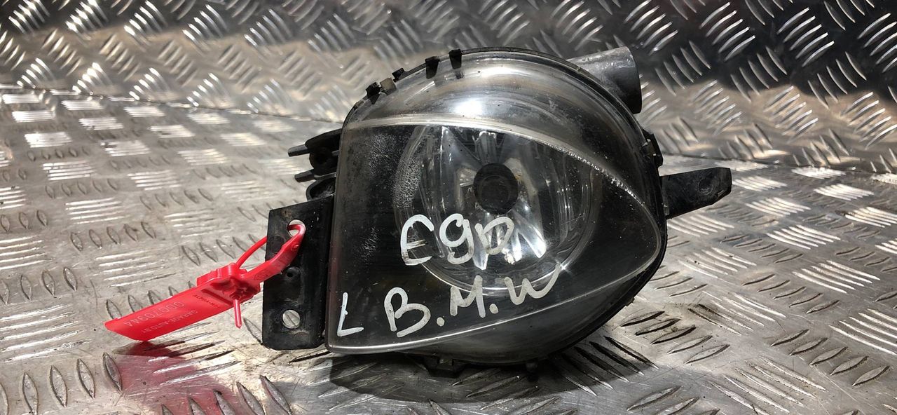фара противотуманная левая BMW 3 серия E90/E91/E92/E93 2007, 1.8 л., бензин, 5МКПП, black, седан
