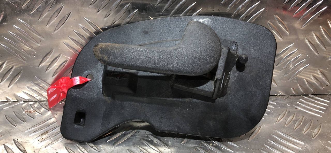 ручка внутренняя Opel Combo 3 поколение (C) 2002, 1.7 л., дизель, 5МКПП, синий, фургон