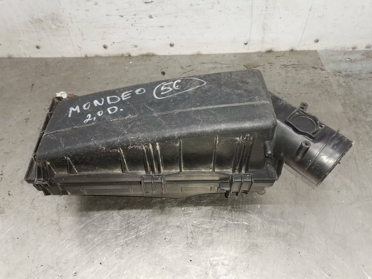 корпус воздушного фильтра Ford Mondeo 3 поколение (2000 - 2003), 2.0 л., дизель, 5МКПП, универсал