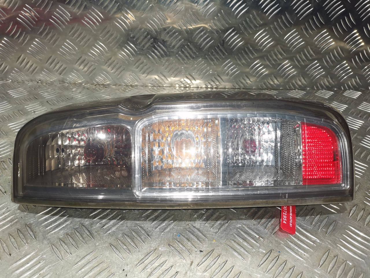 фонарь задний правый Nissan Navara D40 2009, 2.5 л., дизель, 6МКПП, пикап