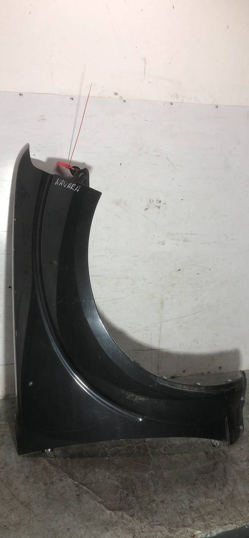 крыло переднее правое Nissan Navara D40 2009, 2.5 л., дизель