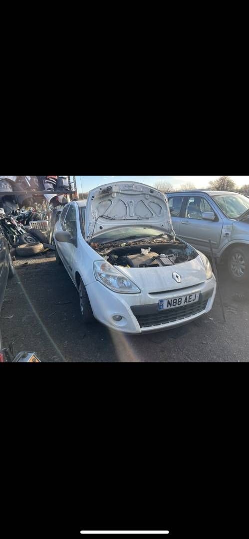 Renault Clio 3  рест. 2010