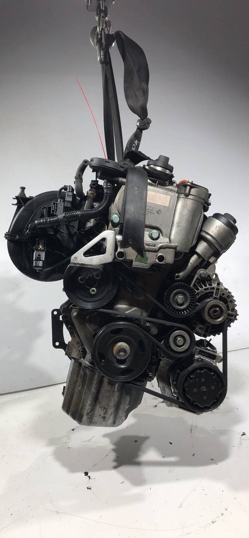 двигатель Volkswagen Passat B6 2007, 1.6 л., BLF, бензин, 6МКПП, седан, BLF