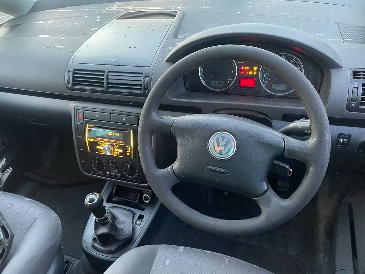 Volkswagen Sharan 2-й рест. 2004