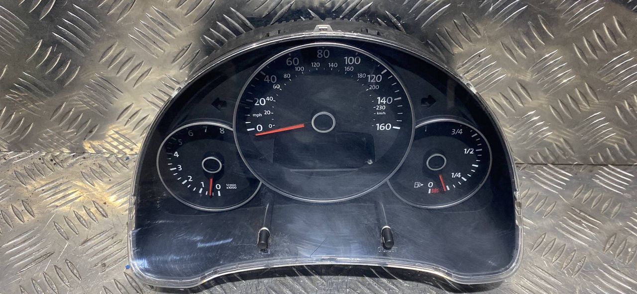щиток приборов (приборная панель) Volkswagen Beetle A5 2012, 1.4 л., TSI, CAVA, бензин, 6МКПП, хетчбэк 3 дв.