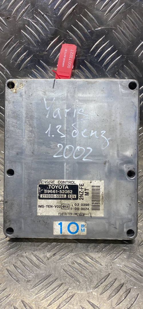 блок управления двигателем Toyota Yaris P1 2002, 1.3 л., бензин, МКПП, 89661-52082, 211000-5992