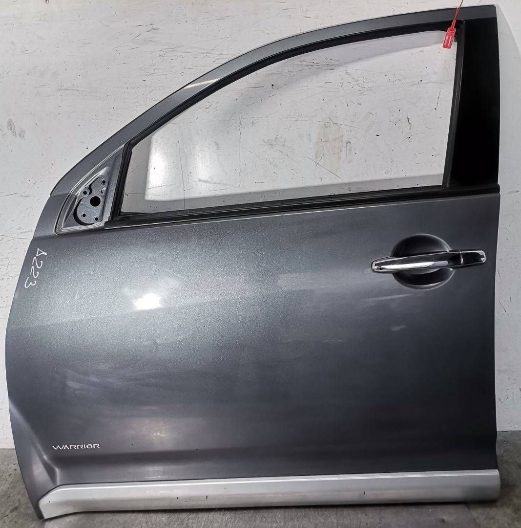 дверь передняя левая Mitsubishi Outlander 2 поколение 2007, 2.0 л., дизель, 6МКПП