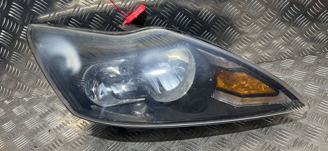 фара правая Ford Focus 2 поколение [рестайлинг] 2008, 1.6 л., бензин, 5МКПП, хетчбэк 3 дв.