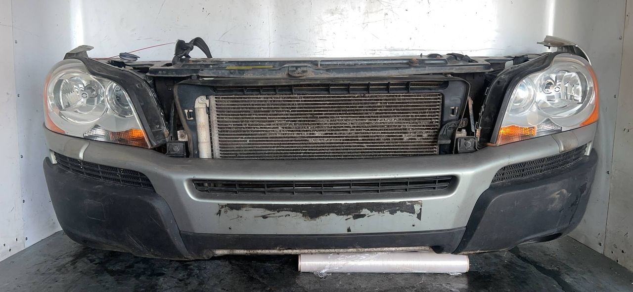 передняя часть (ноускат) Volvo XC90 1 поколение 2004, 2.4 л., дизель, 6МКПП, внедорожник 5 дв.
