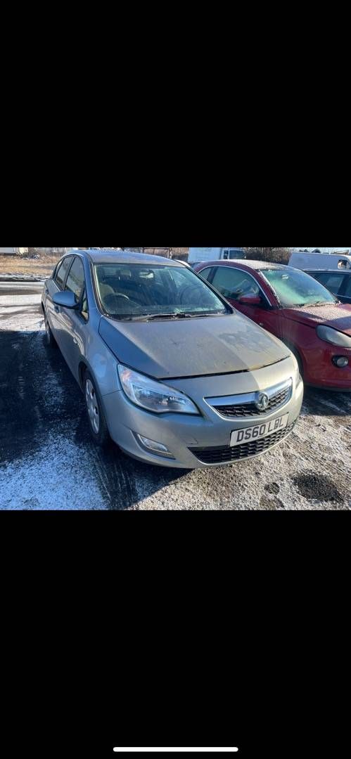 Opel Astra J 2010