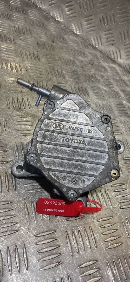 насос вакуумный Toyota Avensis 2 поколение (T250) [рестайлинг] 2006, 2.2 л., 2AD-FHV, дизель, 6МКПП, седан, 12030775