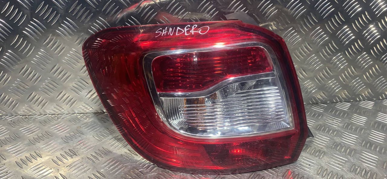 фонарь задний левый Dacia Sandero 2 поколение 2013, 1.5 л., K9K 612, дизель, 5МКПП, хетчбэк 5 дв.