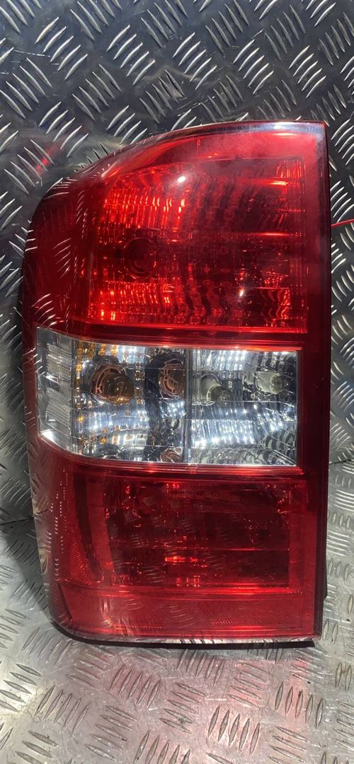 фонарь задний левый Kia Carnival 2 поколение 2009, 2.9 л., дизель, МКПП, минивэн