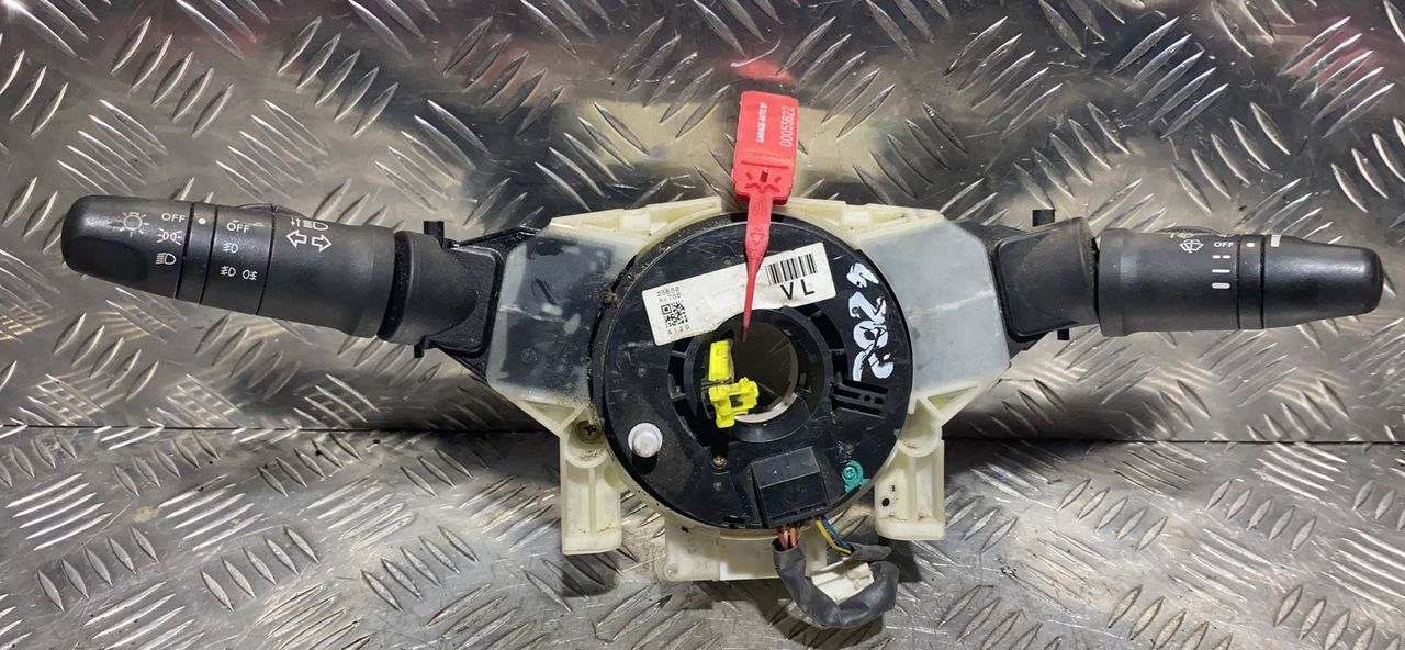 переключатель подрулевой (стрекоза) Nissan Primera P12 2004, 2.0 л., бензин, АКПП, бордо, седан
